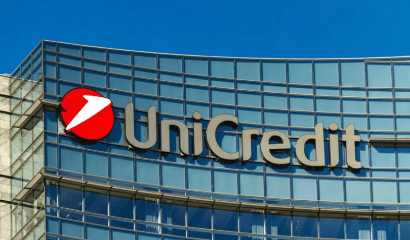 Итальянский суд поддержал требование властей к UniCredit уйти из России для поглощения Banco BPM. Состоится ли сделка — неизвестно. Срок действия оферты истекает 23 июля 2025 года. Итальянский банк начал переговоры о продаже бизнеса в России в мае 2022 года, но процесс затянулся из-за запрета проводить сделки с акциями и долями в уставном капитале отдельных банков без разрешения российской правкомиссии vc.ru/money/2095750