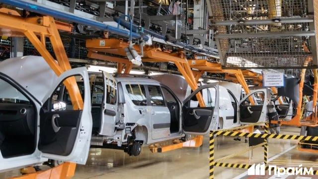 Более 190 тысяч российских машин реализовали в 2025 году по программам льготного автокредитования и автолизинга Объем предоставленных скидок превысил 74 миллиарда рублей рассказали в Минпромторге Подписывайтесь на ПРАЙМ в MAX