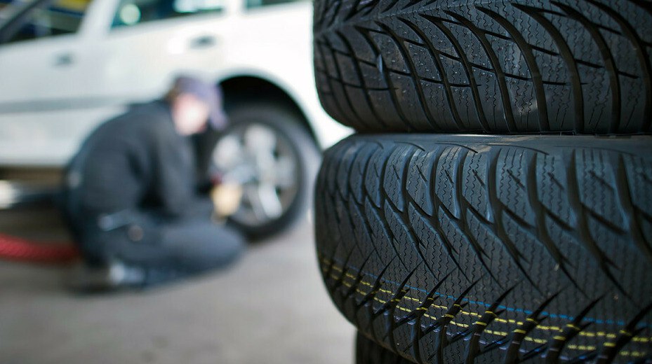 В Казахстане с 1 декабря вводят штрафы за летнюю резину С начала декабря казахстанские водители обязаны перейти на зимнюю резину иначе им грозит штраф от 5 до 20 МРП передает ArbatMedia Прислать новость