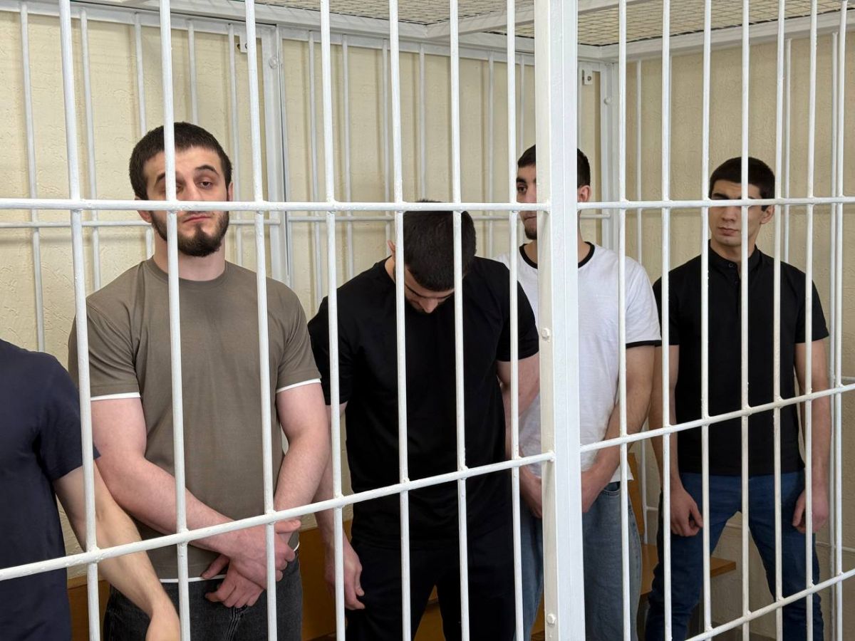 В Туле прошел суд над этнической бандой: участников приговорили от 9 до 18 годам лишения свободы В Туле суд вынес приговор в отношении этнической банды, действующей на территории Белевского района. Съемочная группа «Тульских новостей» побывала на заседании. ↗ Прислать новость Подписаться