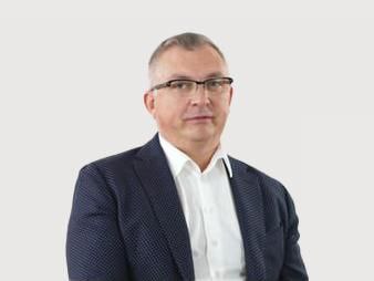 Павел Балашов замглавврача КБ8 по АХЧ задержан с поличным Павла Балашова подозревают в коррупции вымогательстве взятки в особо крупном размере Делом занимается Следственное управление СК по Калужской области Прошла информация о том что возможны ещё задержания Практически в это самое время КБ8 принимала высокую делегацию Больницу посещали замгубернатора Ирина Агеева министр здравоохранения Анна Чернова представители Росатома которые хотели посмотреть какие позитивные процессы происходят в обнинском здравоохранении