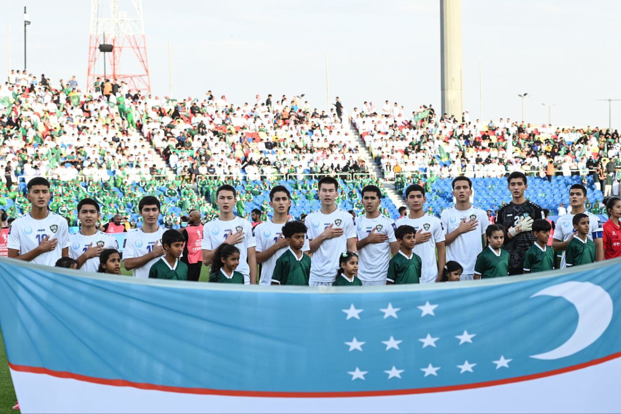 Объявлен состав сборной Узбекистана на матч против Парагвая Через некоторое время юношеская сборная Узбекистана проведет матч первого тура чемпионата мира против сверстников из Парагвая Стал известен стартовый состав выбранный Исламом Исмаиловым на эту игру Подробнее   anhor uz news uzbekistan 504 anhoruz Новости события мнения Мобильное приложение IOS Android