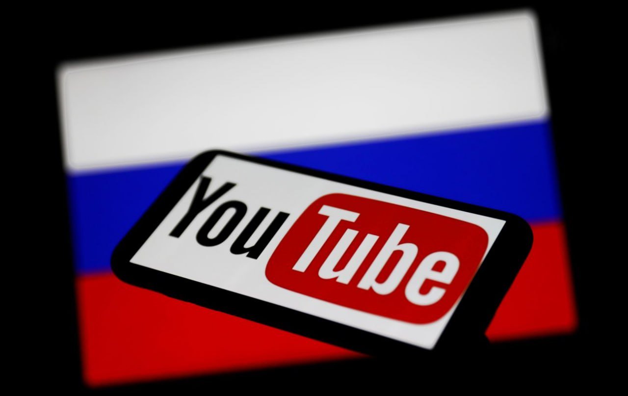 Восстановление  или нет  работы YouTube — это не главная тема дня, считают в Кремле.  «Насколько я знаю, все-таки эта проблема YouTube не относится к перечню приоритетных повестки дня у людей», — сказал пресс-секретарь президента Дмитрий Песков.  Если не волнует YouTube, значит, мы, видимо, достигли информационной независимости. Так что с чистым сердцем можем отдаться приоритетной повестке дня, будь то обсуждение цен на масло или проблем с ЖКХ.