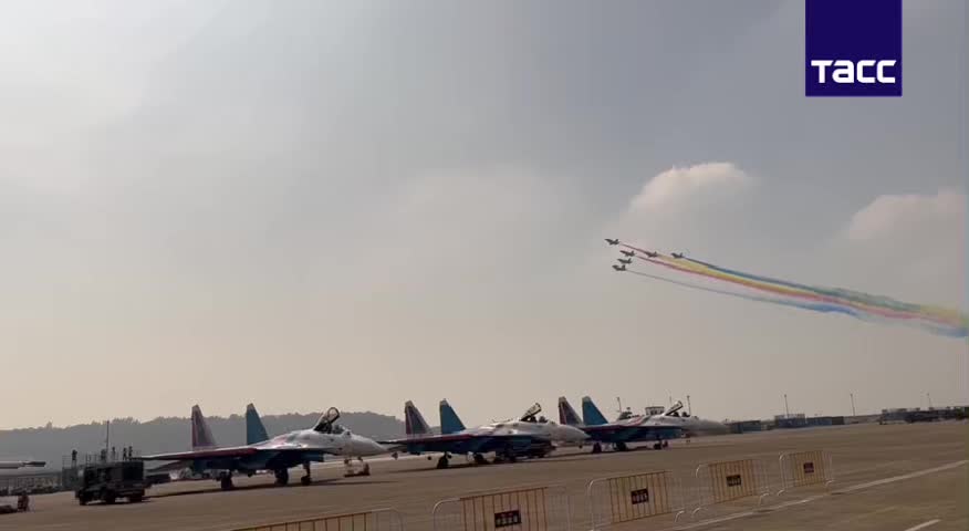 В Чжухае стартовал авиасалон Airshow China на фоне инцидента с автомобилем