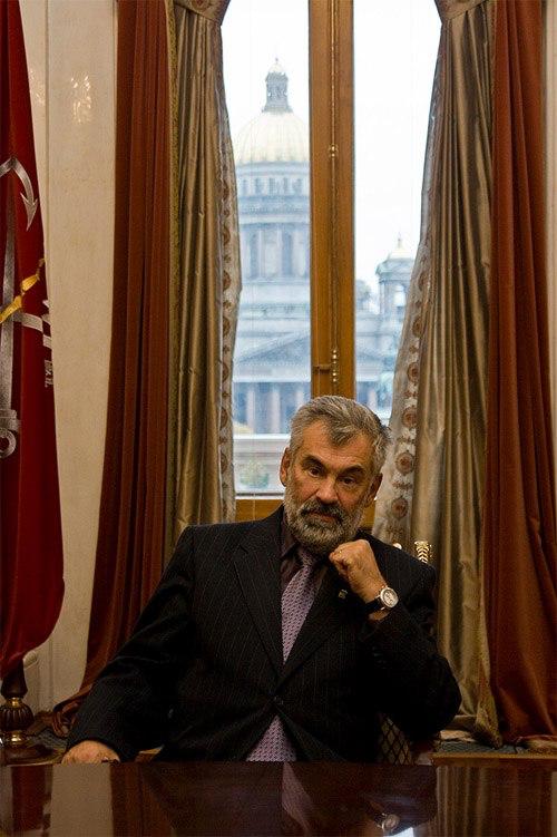 Формировал законодательную базу города политолог Юрий Светов об экс депутате ЗакСа Игоре Риммере На 81 м году жизни скончался бывший депутат Законодательного собрания Санкт Петербурга Игорь Риммер Он трижды избирался в городской парламент занимался вопросами правопорядка промышленности и связями с религиозными объединениями Политолог Юрий Светов отметил огромный вклад Игоря Риммера в жизнь города Игорь Сергеевич был одним из тех депутатов которые начали формировать законодательную базу всей жизни нашего города Если у него появлялась какая то идея то он не просто озвучивал ее вслух он начинал бороться за нее не жалея ни времени ни сил Фото Игорь Риммер Подписаться на Петербургский дневник в MAX