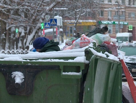 В праздничные выходные число жалоб от калужан уменьшилось вполовину  В Калужской области на праздничной неделе количество жалоб и нареканий от людей уменьшилось вполовину – написал на своей странице в соцсетях губернатор Владислав Шапша, ссылаясь на данные центра управлением региона.