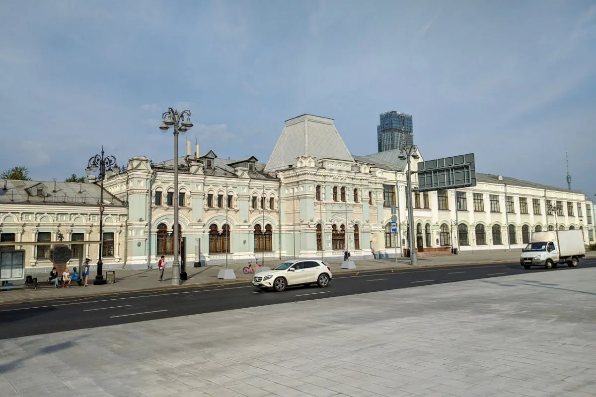 Торги по продаже Рижского вокзала отказались проводить из за отсутствия заявок Аукцион должен был состояться 29 апреля Земельный участок передадут новому собственнику в субаренду Больше новостей в Daily News VK