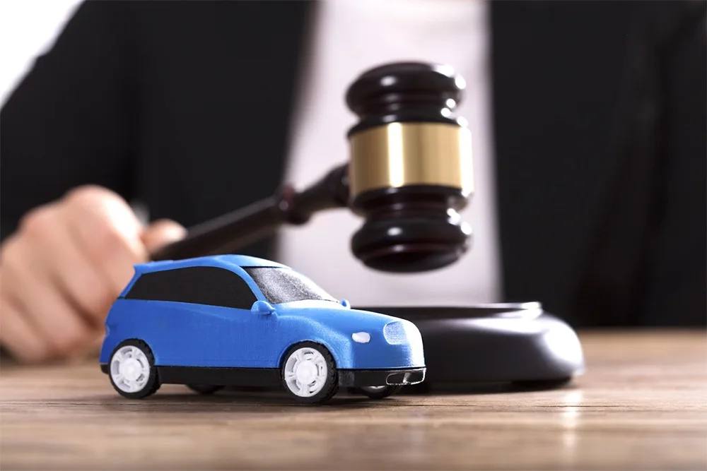 Пьяные водители лишились более 33 тысяч машин за 2 5 года Генпрокуратура сообщает автомобили конфисковали у тех кто повторно сел за руль пьяным  5 5 тыс машин отправили в зону СВО  146 авто передали на развитие новых регионов  19 машин передали МЧС  Остальные 27 3 тыс конфискованных авто пойдут по стандартной процедуре штрафы торги утилизация Похоже государство всерьёз взялось за повторных нарушителей Кубанские Новости   Мы в MAX