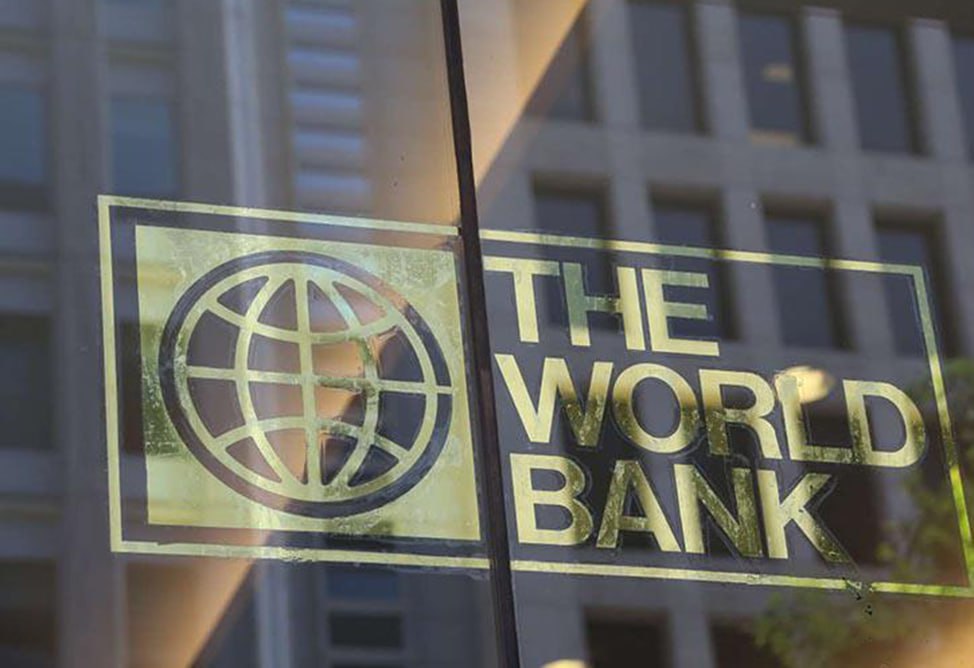 Странам ЕЦА нужны срочные меры для более эффективного использования экономических активов доклад ВБ В докладе Всемирного банка Волны перемен стимулирование роста производительности в Европе и Центральной Азии указывается насущная необходимость в обновленной программе реформ включая решающую роль правительств в интеграции повестки повышения производительности в национальные планы и бюджеты стимулировании рыночной конкуренции обеспечении прозрачности государственных закупок оценке прогресса в реализации реформ В исследовании говорится что благодаря правильной политике и приверженности со стороны политиков руководителей бизнеса и партнеров страны ЕЦА могут восстановить импульс и преобразовать свое экономическое будущее Подписывайтесь на arkanewsagency