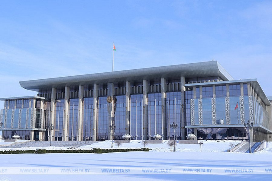 Александр Рогожник назначен председателем Витебского облисполкома Президент Беларуси Александр Лукашенко назначил Александра Рогожника председателем Витебского облисполкома До настоящего времени новый руководитель региона занимал пост посла Беларуси в России Подпишитесь на Гомельские ведомости