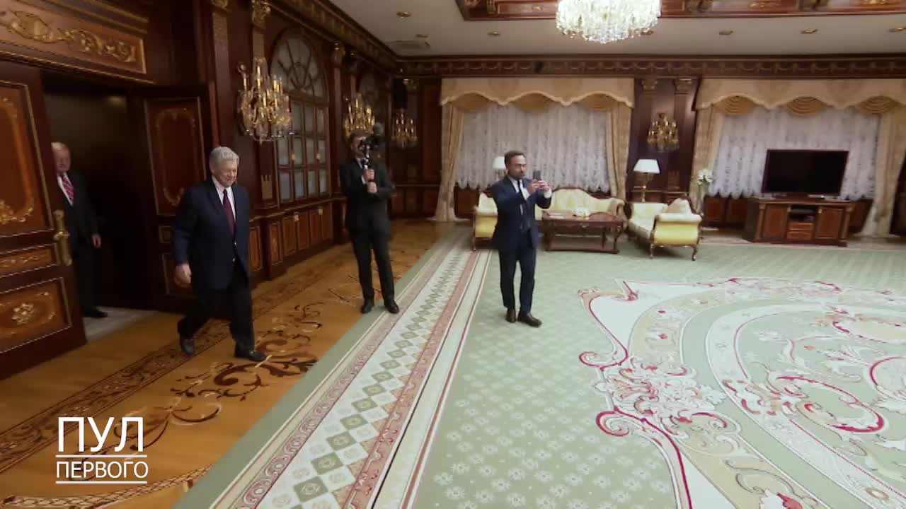 Лукашенко обсудил с Келлогом вопросы сотрудничества в Минске