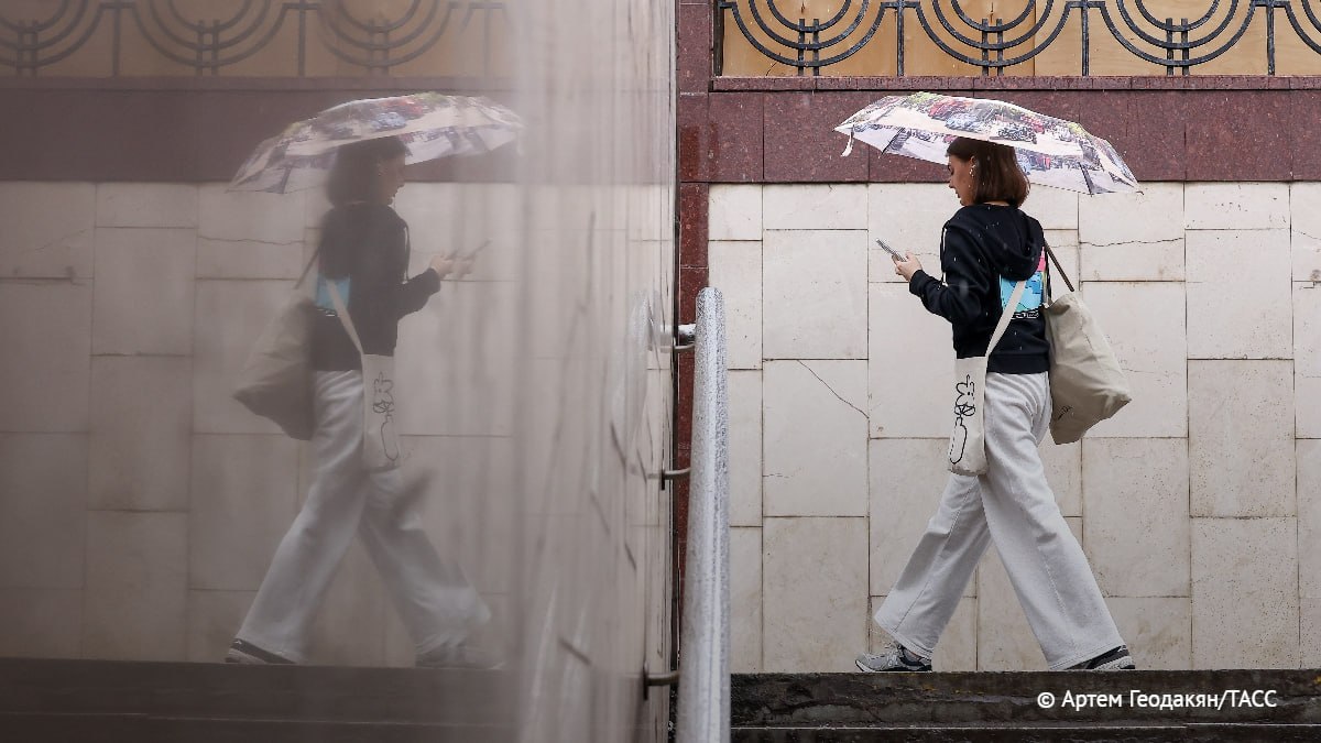 Более 40 россиянок зарабатывают в месяц больше своих мужчин Особенно разница в заработке ощущается в семьях с доходами до 50 тыс рублей Об этом говорится в исследовании ювелирной сети Sunlight материалы которого есть в распоряжении ТАСС Кроме того 63 российских семей имеют общий бюджет куда каждый из партнеров передает долю своего дохода Чаще всего 79 средства семейного бюджета направляются на питание услуги ЖКХ закрытие кредитов транспорт здоровье развлечения и досуг   Подпишись на ТАСС Урал в Max