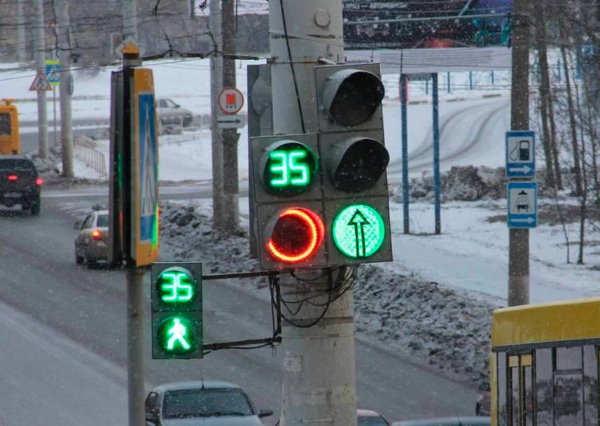 ИИ будет полностью управлять движением в одном из микрорайонов Тушина в Москве в 2026 году сообщил мэр Увеличим долю умных светофоров до 80 и впервые в мире запустим пилотный проект по управлению дорожным движением целого жилого микрорайона с помощью искусственного интеллекта Собянин