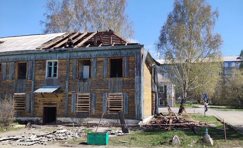 В этом году за счет краевого бюджета в Минусинске, Красноярске, Дудинке, Енисейске, Богучанах планируется расселить жителей 12 аварийных домов. Также расселение проводится по федеральной программе, входящей в нацпроект «Инфраструктура для жизни». До 2030 года переселят 21 тыс. жителей с 377 тыс. кв. метров аварийного жилья.