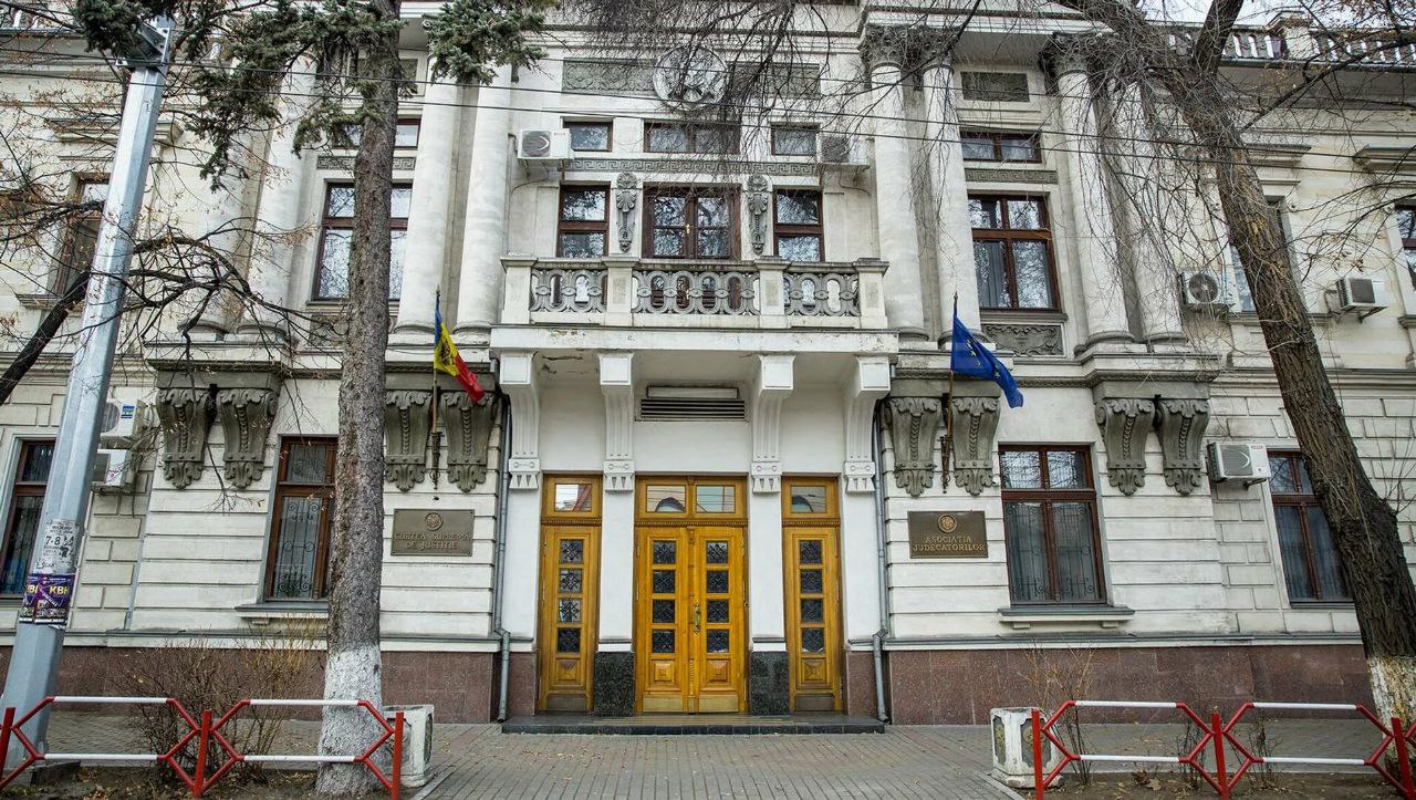 ВСП оставила в силе ограничения для партий связанных с Шором Высшая судебная палата подтвердила решение Апелляционного суда о ограничении деятельности партий Возрождение Шанс Сила альтернативы и спасения Молдовы и Победа связанных с осуждённым Иланом Шором Подпишись на Moldova Liberă