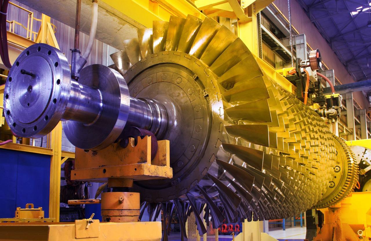 Щёлковская компания ЕМВ Фильтртехник рус завершила первый этап федерального проекта Производительность труда Диагностика   Совместно со специалистами РЦК Московской области рабочая группа определила наиболее слабые места в производстве фильтра тонкой очистки MPK После этого был разработан и утверждён план мероприятий Цели снизить время производства фильтров тонкой очистки на 13 сократить запасы в потоке на 17 повысить выработку персонала на 11 8 Следующий этап внедрение на пилотном потоке практики бережливого производства в том числе системы 5С которая включает сортировку рациональное расположение уборку стандартизацию совершенствование и повышение эффективности операций   Федеральный проект Производительность труда предлагает предприятиям пройти производственный консалтинг для повышения эффективности бизнеса Подробнее здесь производствощёлково