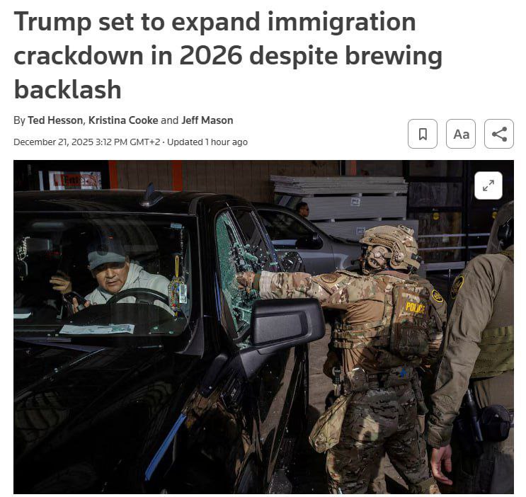 Как сообщает Reuters администрация Трампа разрабатывает новые меры для ужесточения иммиграционной политики В 2026 году президент США намерен инициировать новую волну жестких действий в этой сфере включая увеличение рейдов на сельскохозяйственных и промышленных объектах Также планируется значительное увеличение финансирования к 2029 году ICE и Пограничная служба могут получить до 170 миллиардов Эти средства будут направлены на создание новых рабочих мест для тысяч агентов открытие дополнительных центров содержания сотрудничество с тюремными учреждениями и привлечение частных компаний для выявления нелегальных мигрантов