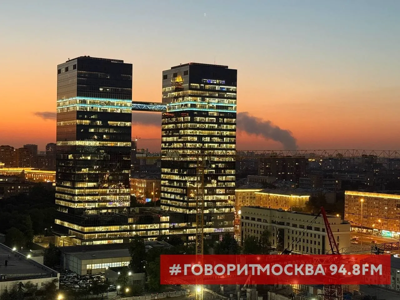 Пожар произошёл в селе Белый Раст в Подмосковье Там загорелся склад сообщили в МЧС Огнеборцы Подмосковья ликвидируют крупный пожар на складе Поступило сообщение о пожаре по адресу Московская область Дмитровский муниципальный округ село Белый Раст По прибытии к месту вызова первых пожарно спасательных подразделений было установлено что горит складское помещение Площадь пожара уточняется говорится в заявлении ведомства По предварительной информации пострадавших нет Подписаться на Говорит Москва Telegram VK МАКС