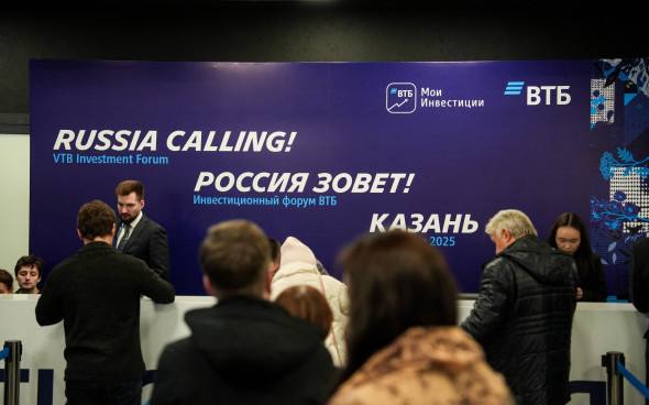 В ВТБ Мои Инвестиции спрогнозировали курс доллара 102 в 2026 году Аналитики ВТБ Мои Инвестиции дали прогноз по курсу доллара и объяснили почему они ждут именно такой Подробнее на РБК   www rbc ru quote news article 6900d9ed9a7947576963c10b from copy