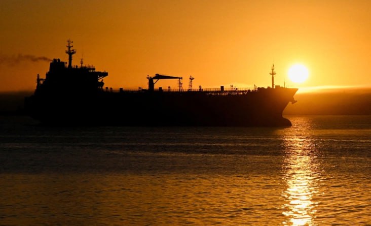 Евросоюз с 1 февраля снизит потолок цен на российскую нефть до 44 1 за баррель следует из решения Совета ЕС В конце 2022 года был введен лимит в 60 а в начале осени 2025 года его понизили до 47 6 Этот уровень был введен до 31 января jkinvest news jkinvest