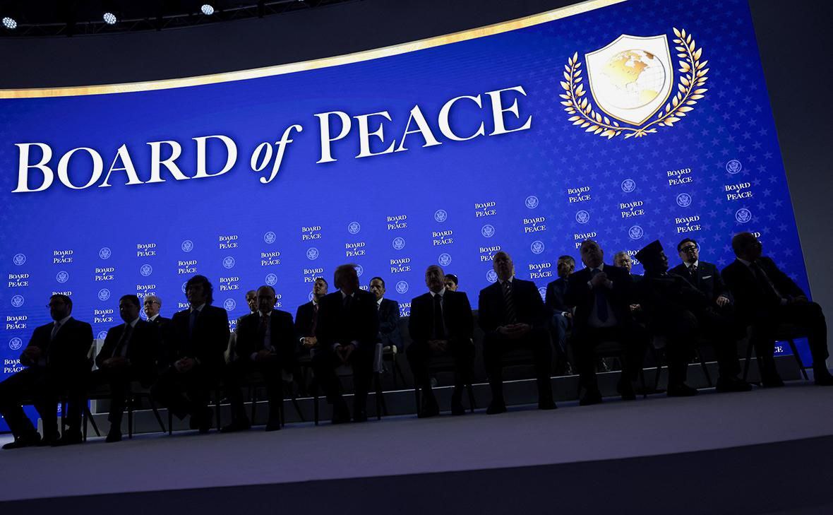 Польша не будет вступать в Совет мира Дональд Туск Я получил информацию от господина премьер министра Сикорского о том что наше посольство в Вашингтоне получило приглашение на встречу открывающую работу Совета мира Достаточно однозначно и ясно сказать что в нынешних обстоятельствах Польша не будет присоединяться к работе Совета мира ЗЫ Ни Владимир Путин ни Александр Лукашенко на встречу не поедут Подпишись RogandarNEWs мы в MAX