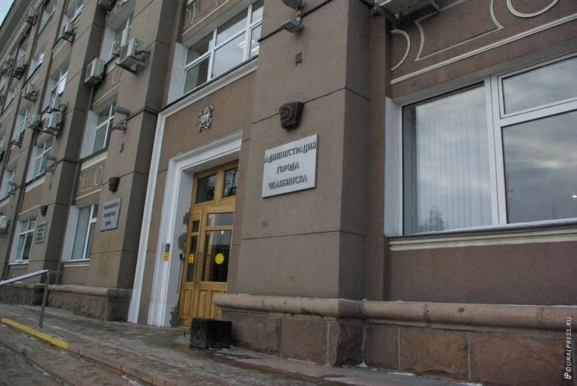 В Советском районе Челябинска планируют реализовать проект КРТ Речь идет об участках в границах улиц: Сулимова – Тарасова – Блюхера – Омской; Шаумяна – Омской – Сулимова – Техникумовской; Шаумяна – Омской – Колсанова – Тарасова. Общая площадь территории, которую планируют комплексно развивать, составляет 8,86 гектара. Осуществить КРТ жилой застройки необходимо за период, не превышающий семь лет. ПОДРОБНЕЕ URALPRESS.RU