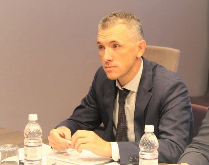 У тюменского ГУСа появился руководитель. Начальником Главного управления строительства Тюменской области назначен Валерий Киселев. До этого он занимал должность врио руководителя. Киселева назначили врио ГУСа в сентябре 2024 года. Это произошло в связи с назначением предыдущего руководителя Павла Перевалова заместителем губернатора, курирующим сферы ЖКХ и информатизации. Та самая тюменская матрёшка