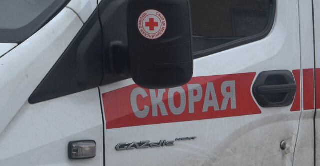 Семилетний ребёнок попал в реанимацию после жарки сосисок на мангале в Родниках Школьники решили отметить последние дни лета и приготовить сосиски во дворе дома одного из ребят Как сообщили в региональном ГУ МЧС всё произошло 28 августа Не привлекая внимания взрослых дети сами взялись за готовку Внезапно у мальчика из компании загорелась одежда Он получил ожоги различной степени Сейчас ребёнок находится в реанимации КАСКАД Прислать новоcть