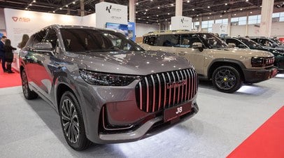 «Ъ»: китайские авто заполнили российские склады   Автомобили из Китая заполнили российские склады — запасов машин хватит до апреля 2025 года.  Читать далее