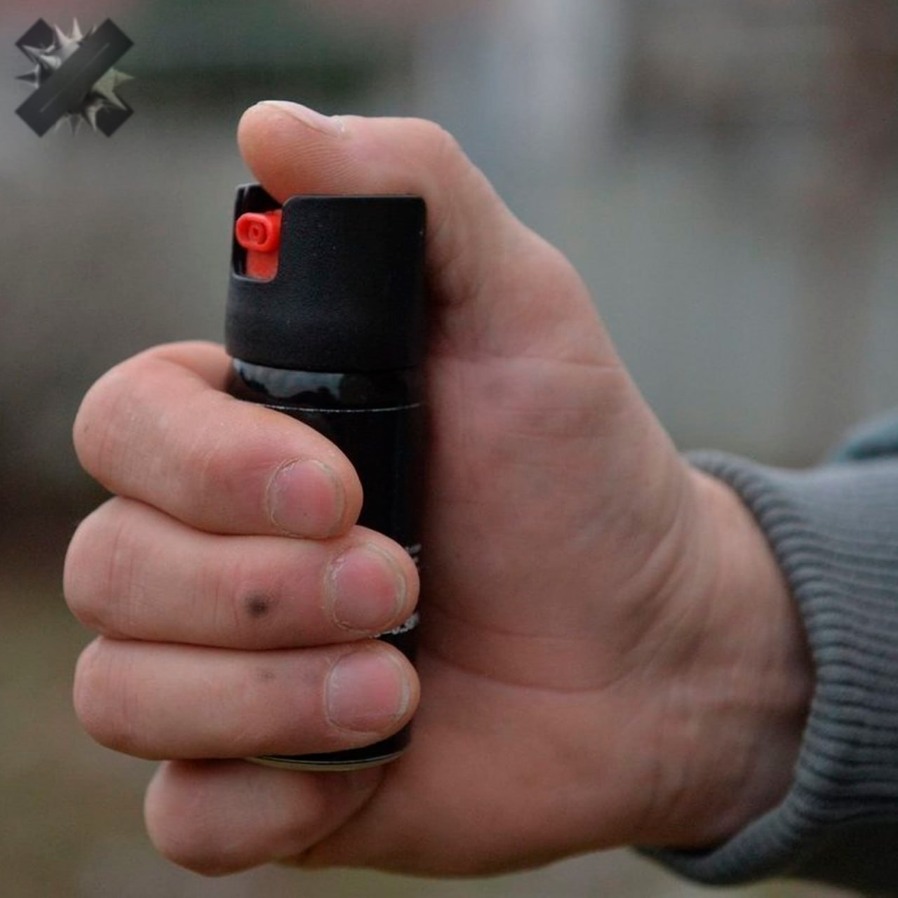 Мигрантам запретят покупать средства самообороны Депутаты предлагают ограничить иностранцам доступ к перцовкам шокерам и пневматике по данным СК ими всё чаще пользуются приезжие Законодатели уверены что так станет спокойнее и безопаснее   наконец то порядок будут просто ножи с собой таскать НМШ