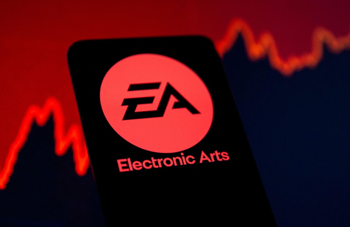 93 4 компании EA будет принадлежать Суверенному фонду Саудовской Аравии Как пишет The Wall Street Journal Фонд Саудовской Аравии будет владеть 93 4 издательства Silver Lake и Affinity Partners достанется лишь 5 5 и 1 1 соответственно Сделка будет профинансирована всеми сторонами а также банком JPMorgan Chase в долг у которого возьмут около 20 миллиардов долларов Его будет возвращать EA Наш магазин xbox hub storebot Новости соседей Xbox XboxSeries XboxOne XboxGame