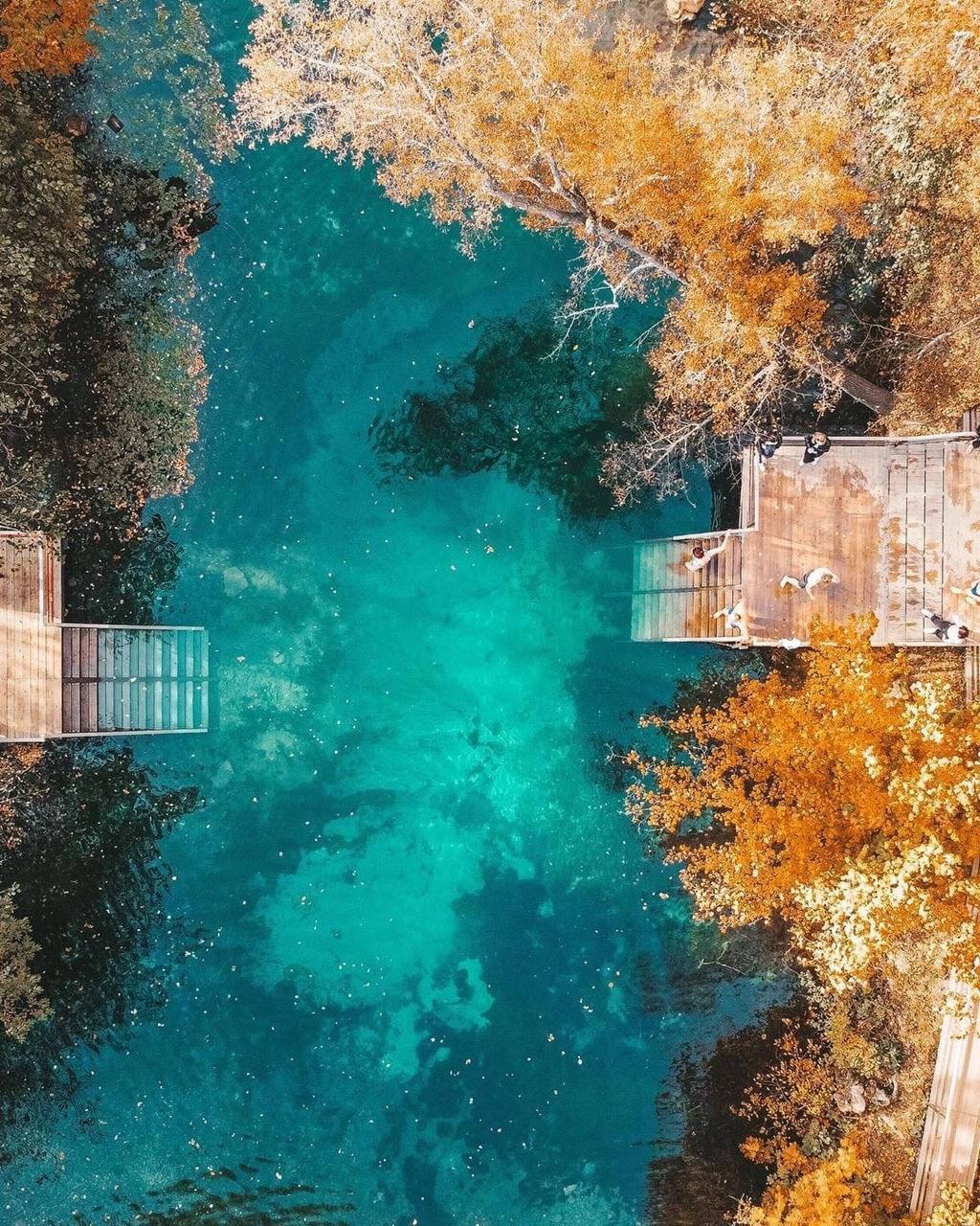 Завтра для казанцев проведут занятие по закаливанию на Малых Голубых озерах Организаторы рекомендуют взять с собой теплый халат парео купальник сланцы или валенки шапку варежки и термос с чаем Начало в 8 00 подробности здесь Казань на Максималках