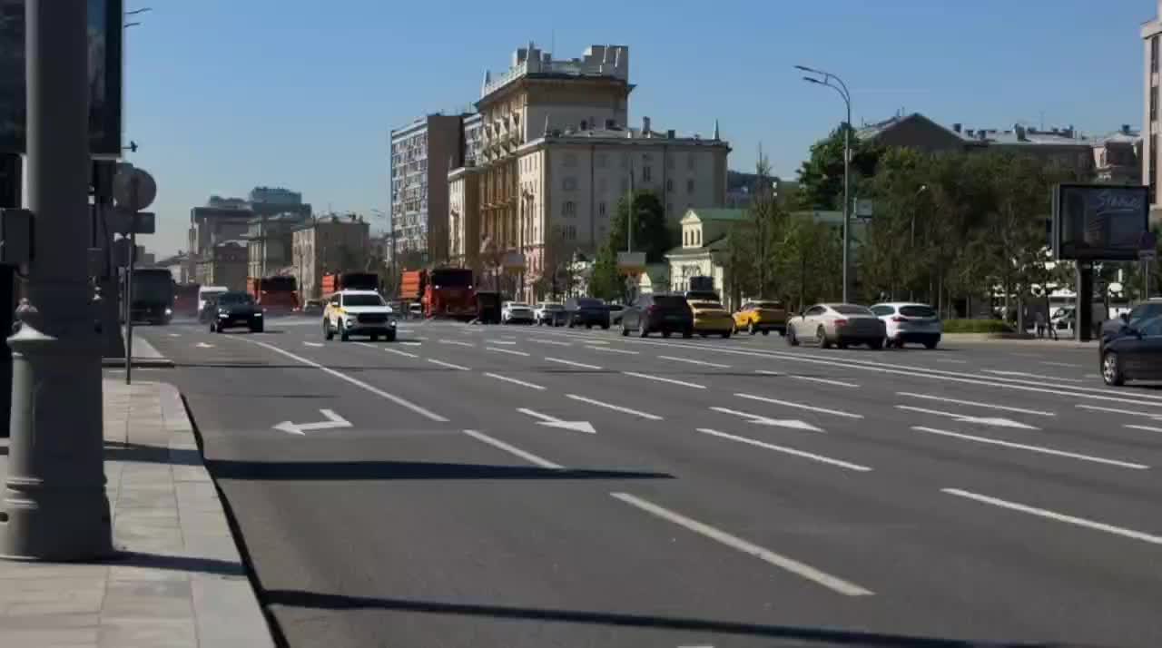 Калуга готовится к жаре: улицы будут поливать дважды в день