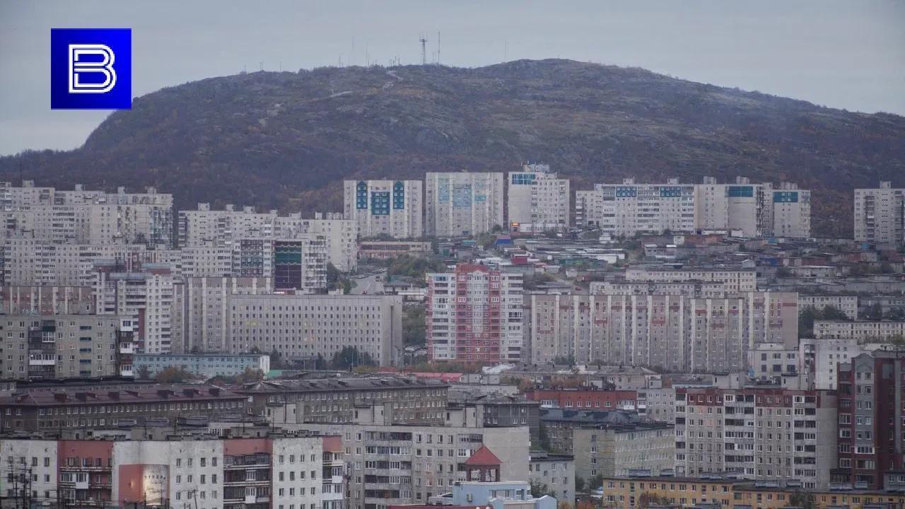 Более 930 заполярных семей улучшили жилищные условия за счет маткапитала в 2025 году Дополнительные средства позволили приобрести новое жилье, построить дом, провести ремонт или реконструкцию недвижимости, оплатить первоначальный взнос по ипотеке и рассчитаться с долгами по ипотечному займу. Общий объем финансирования составил около 650 миллионов рублей, сообщили в пресс-службе регионального отделения СФР. Подпишись — Вести Мурман