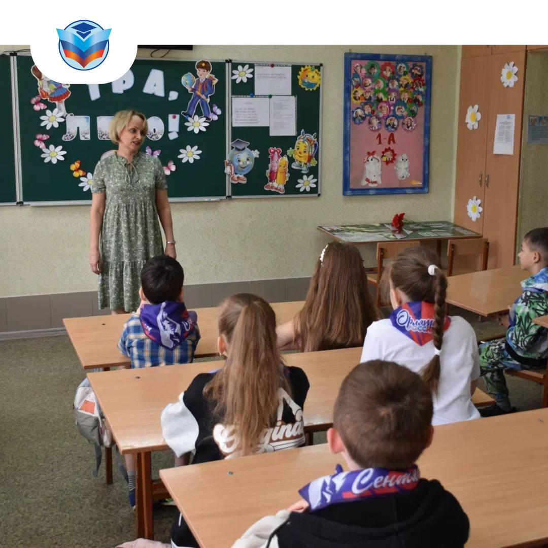 В Республике откроется 234 летних тематических площадки, где более 8000 детей смогут отдохнуть  Кстати, в Алчевске уже начала работать такая площадка — в гимназии имени Онуфриенко открыли площадку «НОУ ХАУ», где отдыхают 25 младшеклассников.     — лето будет насыщенным и увлекательным   Фотографии «Луганьмедиа»    Минобрнауки ЛНР