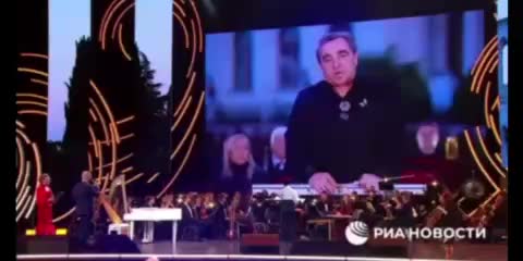 Крымский симфонический оркестр дистанционно выступил на фестивале 'Дорога на Ялту'
