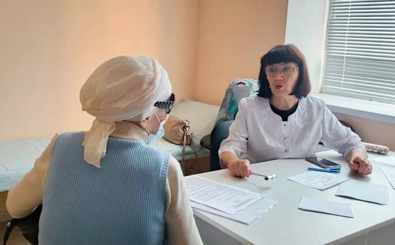  В поселке Братском прошёл День здоровья под девизом «Профилактика эндокринных заболеваний» Акцию посвятили пропаганде здорового образа жизни, профилактике гастроэнтерологических заболеваний и состояний, а также пропаганде культуры питания. Пациенты могли обратиться к терапевту, педиатру, неврологу и эндокринологу. По итогу в День здоровья врачи провели более 40 консультаций.