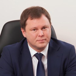 Сергей Плотников, ранее возглавивший администрацию Октябрьского района, назначен замминистра ЖКХ.  Источник: сайт министерства.     Спутник FM – Уфимская Волна