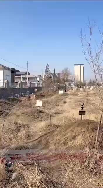 В Оше начались работы по переносу кладбища для расширения улицы Алымбека Датки