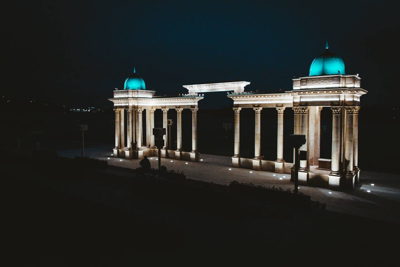 Площадь на набережной реки Белой может получить имя Депутаты уфимского горсовета рассмотрят проект присвоения площади расположенной на набережной реки Белой наименования Площадь Агидели Ағиҙел майҙаны Напомним ранее власти Уфы запускали голосование и предлагали десять вариантов площадь Агидели площадь Ивана Нагого Первая городская площадь Троицкая площадь Уфимская колоннада площадь Дружбы народов Белая пристань площадь Трудовой доблести и Славы площадь Мира и Дружбы и площадь Дружбы и Доблести  Обратная связь  Подписаться  Подписаться в Max