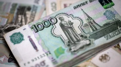 РБК: самые высокие зарплаты мигрантов в России превысят 200 тысяч рублей   Самой высокой зарплатой у высококвалифицированных мигрантов в России в 2025 году будет 380 тыс. рублей в месяц, сообщает РБК, ссылаясь на собственный анализ приказа Минтруда.  Читать далее