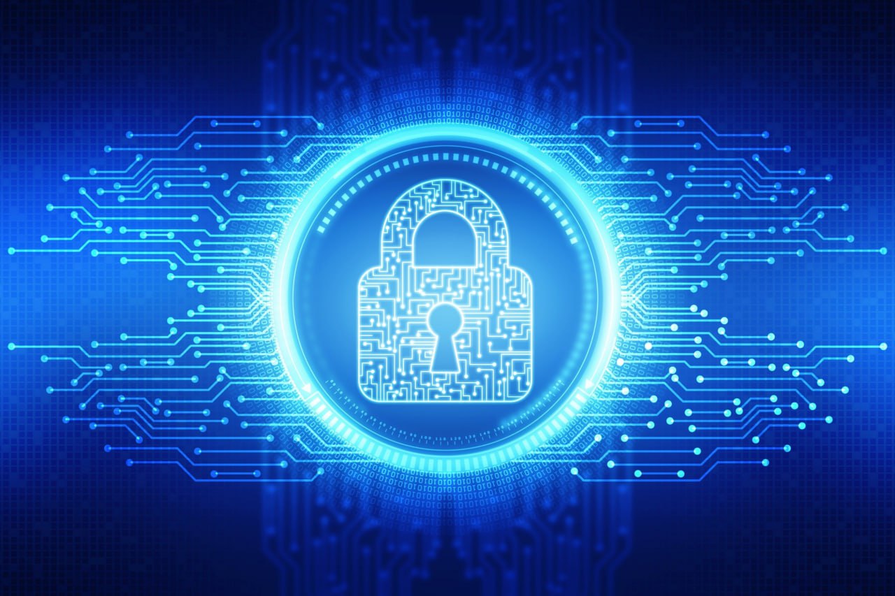 В Беларуси стартует неделя кибербезопасности Республиканская акция пройдет с 24 по 30 ноября Ее главные задачи повысить осведомленность населения о новых схемах мошенничества и сформировать культуру безопасного поведения в интернете По итогам десяти месяцев 2025 года в стране впервые за последние годы зафиксирован спад уровня киберпреступности на 9 Несмотря на положительную динамику доля киберпреступлений по прежнему остается высокой составляя почти треть от всех зарегистрированных правонарушений Сайт TikTok VK Instagram YouTube ОК Стикерпак ВВ Чат бот