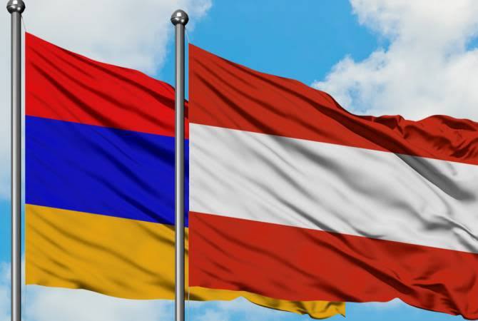 Консула Армении в Австрии заподозрили в ведении разведывательной деятельности в интересах Азербайджана сообщает издание Грапарак По сведениям газеты Ашхен Алексанян задержали несколько месяцев назад в ереванском аэропорту Звартноц однако власти решили не придавать инциденту публичности чтобы избежать резонанса У Алексанян были найдены определённые документы После её задержания Служба национальной безопасности провела широкомасштабные обыски в здании Министерства иностранных дел Подписаться на канал Yeni Şafak на русском