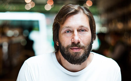 Прокурор запросил девять лет колонии заочно для Евгения Чичваркина Он обвиняется в распространении фейков о Российской армии и уклонении от исполнения обязанностей иноагента Об этом сообщает корреспондент РИА Новости из Замоскворецкого суда Москвы Евгений Чичваркин иноагент заочно арестован внесён в перечень экстремистов и террористов Росфинмониторинга Подписаться на Говорит Москва Telegram VK MAX