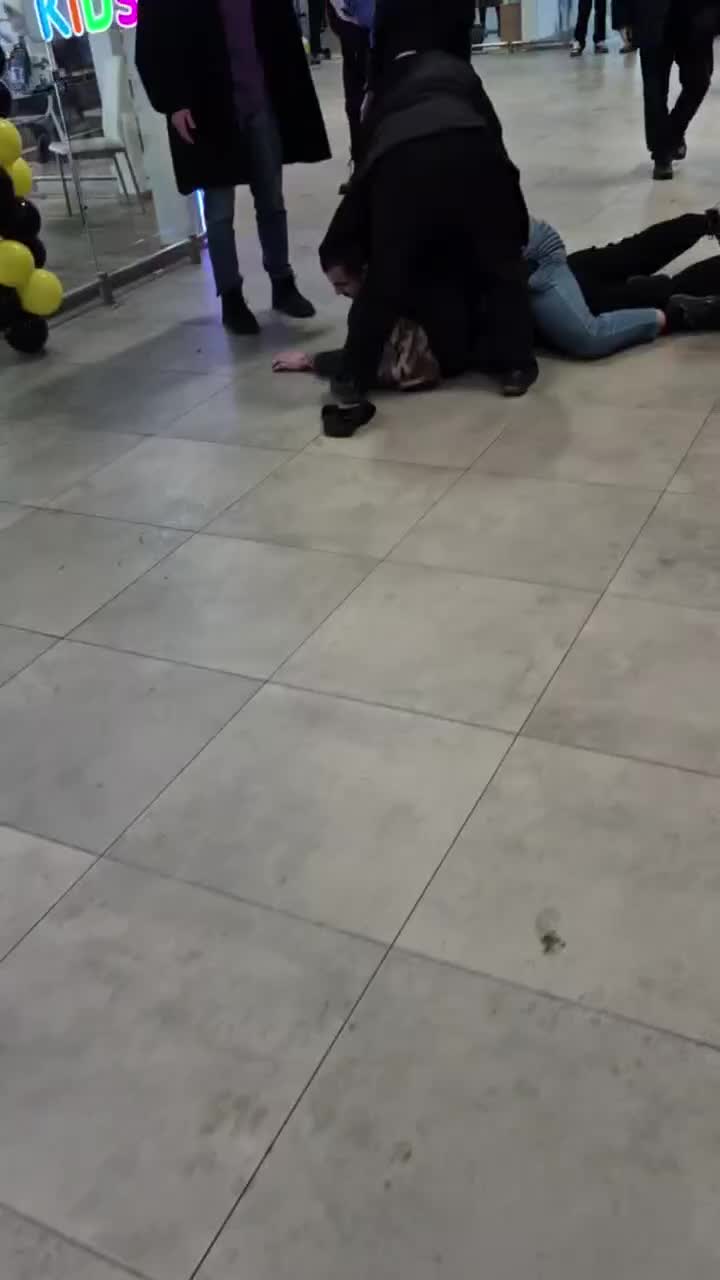 Расследование смертей детей в Московской области и молодого человека в Санкт-Петербурге продолжается