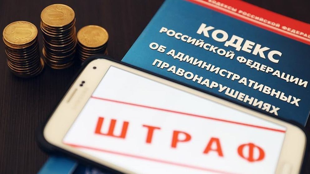 В селе Баргузин завершилось разбирательство по делу о нападении собаки на девочку. Проверка ветеринарной службы показала, что владелец собаки нарушил требования законодательства о содержании животных, что привело к травме ребенка. Собака, принадлежащая местному жителю, выбралась из вольера, перепрыгнув забор, и напала на девочку на улице. Владелец был найден, признал свою вину и объяснил, как это произошло. В итоге его привлекли к административной ответственности и оштрафовали. Об этом 12 мая сообщили в управлении ветеринарии Бурятии. #бурятия