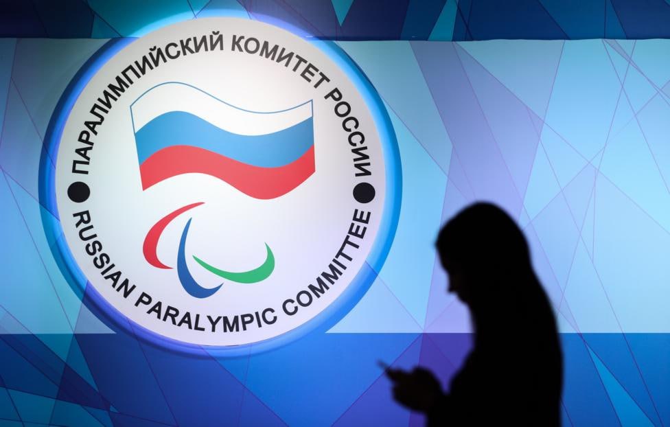 На соревнования с гимном и флагом российских паралимпийцев восстановили в правах Генеральная ассамблея Международного паралимпийского комитета МПК восстановила членство Паралимпийского комитета России ПКР Инициативу поддержал 91 делегат 77 выступили против Сегодня мы добились справедливого решения по членству ПКР в МПК Российские паралимпийцы будут участвовать с флагом и гимном Российской Федерации и другими национальными атрибутами в Паралимпийских играх и соревнованиях говорится в заявлении ПКР Теперь российские параспортсмены могут представлять страну на международных состязаниях по легкой атлетике плаванию пауэрлифтингу следж хоккею и пулевой стрельбе Подпишитесь на Абзац Добавьте Абзац в ленту Дзена