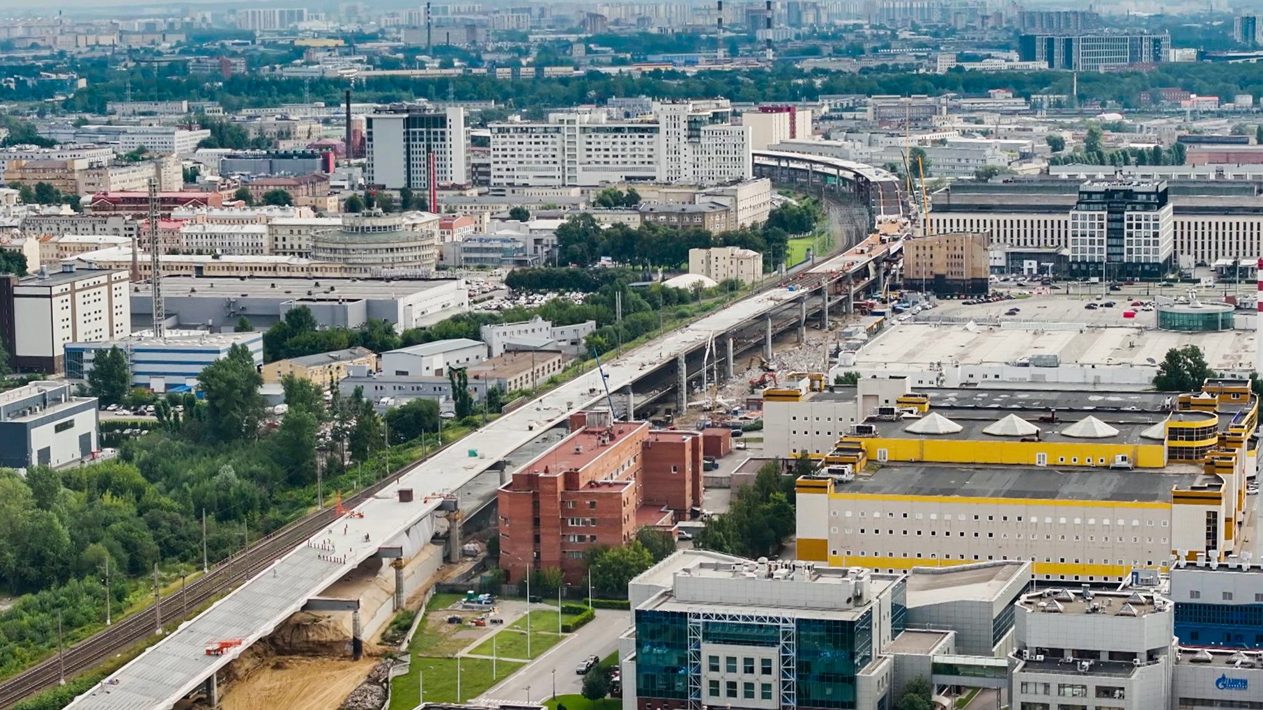 В Петербурге на ночь 27 ноября перекроют съезд на ЗСД  Газета «Петербургский дневник» сообщает, ссылаясь на пресс-службу «Магистрали Северной столицы», что съезд будет закрыт с 23:00 27 ноября до 06:00 28 ноября.