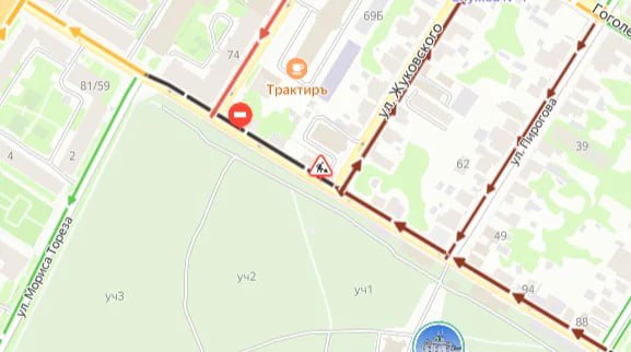 В Туле перекрыли улицу Льва Толстого Связно это с коммунальной аварией. Согласно «Яндекс. Картам» движение ограничено на участке от улицы Мориса Тореза до улицы Жуковского. Прорыв же находится на углу Тургеневской и Льва Толстого, сообщает «Тулагорводоканал». На месте уже работает аварийная бригада. Советуем искать пути объезда!