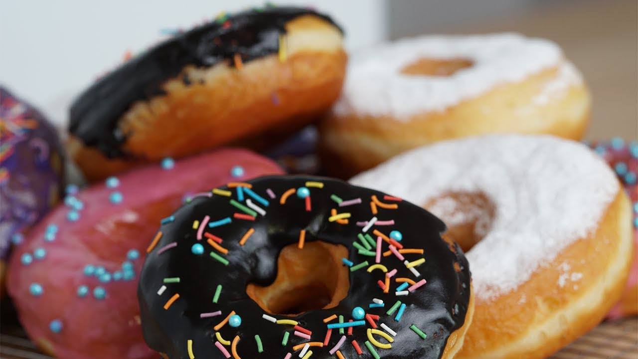 В Кисловодске пройдет фестиваль пончиков С 3 по 10 января горожане смогут бесплатно попробовать разнообразные пончики Мероприятие обещает конкурсы гастроигры и музыкальную программу Фестиваль пройдет в третий раз и обещает быть веселым Новости Кмв Экспресс Заказать рекламу